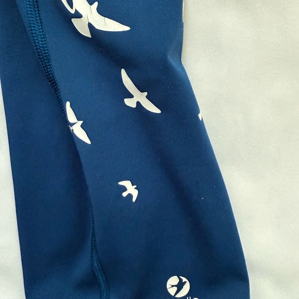 Oiselle Blue Cropped Leggings with Bird Design - Picture 4 of 5